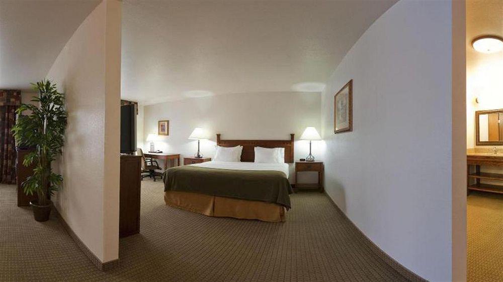 Express & Oklahoma City-bethany By Ihg 3*