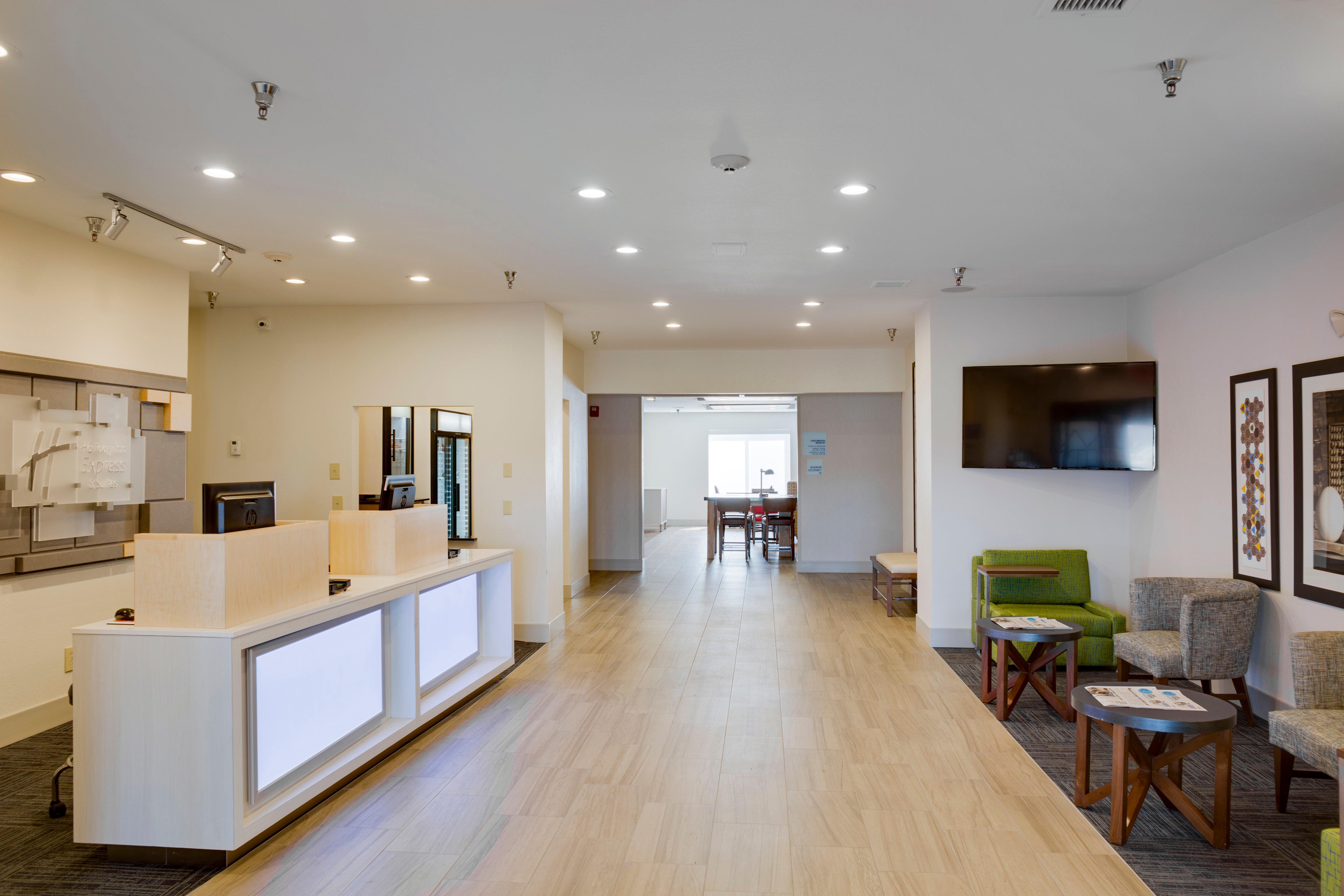 Holiday Express & Oklahoma City-bethany By Ihg Hotel 3*